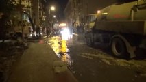 Eskişehir'de Su Borusu Patladı Sokaklar Göle Döndü, Evleri Su Bastı