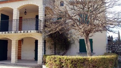 A vendre - Maison/villa - Graveson (13690) - 8 pièces - 314m²