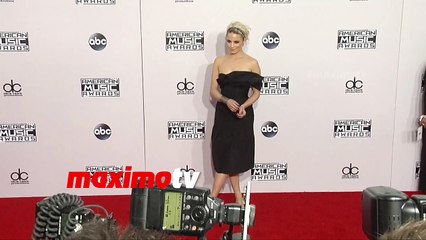 Dianna Agron | 2014 American Music Awards | Red Carpet Arrivals