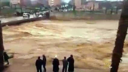 Download Video: سيول جارفة تودي بحياة العشرات بكلميم جنوبي المغرب