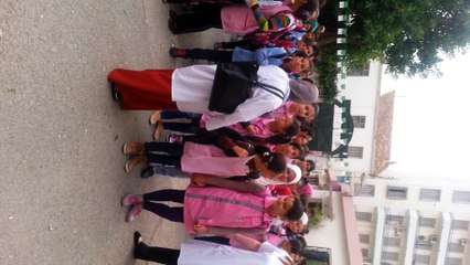 تحية العلم في متوسطة عبان رمضان