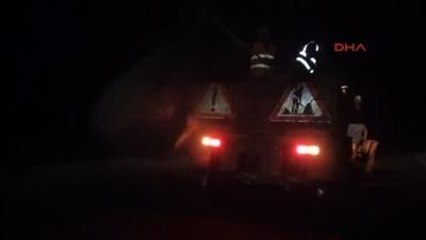 Doğubayazıt'ta Buzlanmaya Karşı Tuzlama Çalışması Yapıldı