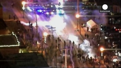 Ferguson se inflama tras la no imputación del policía que mató a un joven negro