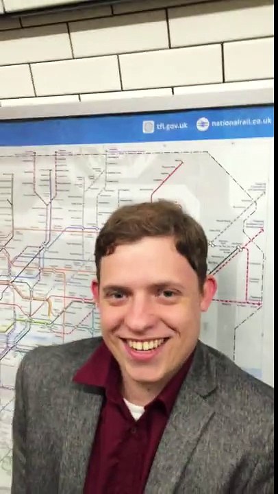 Battle de ping pong épique dans le métro!