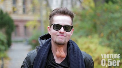 Ce mec a des coucougnettes sous le menton . Réactions hilarantes  !