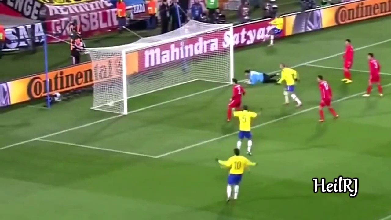 Marquer dans des positions impossible : compilation de buts en angle fermé