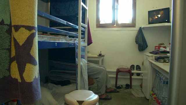 Droit à une cellule individuelle: les détenus vont pouvoir déposer plainte