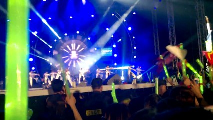 Em Phải Làm Sao - Mỹ Tâm Live Concert Tour HeartBeat [09112014]