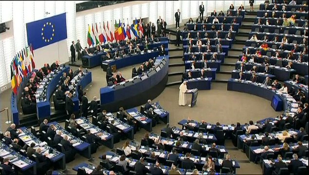 Le pape François appelle l'UE à fournir accueil et aide aux migrants clandestins