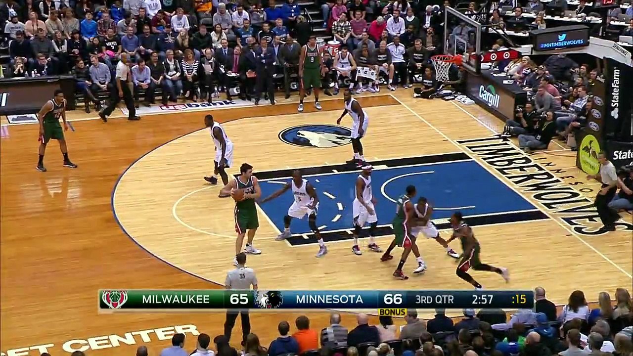 Andrew Wiggins Disrupts Jabari Shot