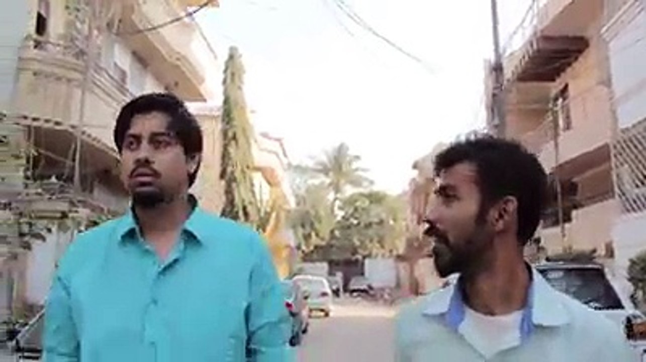 How Mobile Snatching Fear Rising In People Of Karachi