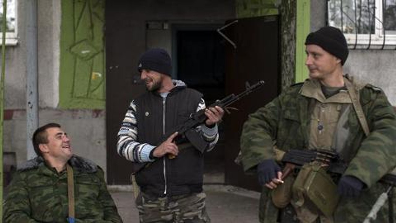 Ukraine rebels hand out summary justice