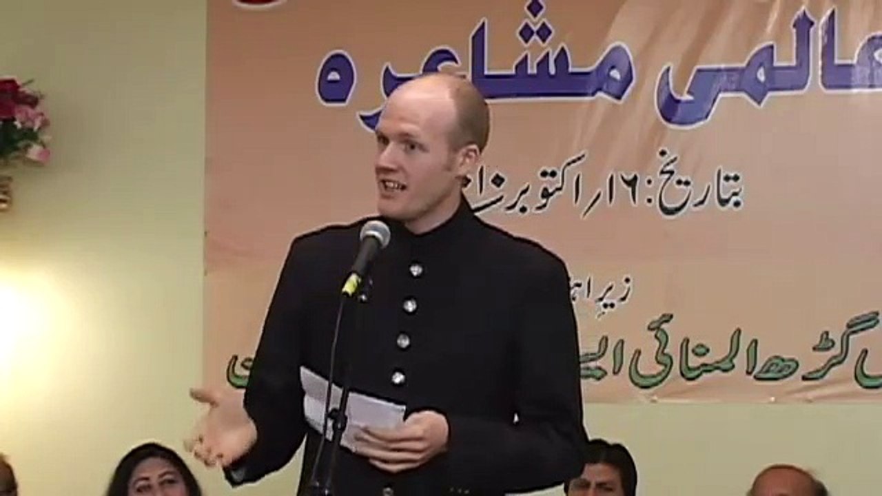 Max Bruce in Jashn e Nida Fazli 2010