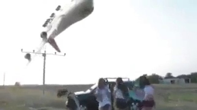 Girls Dance Video Turns into Shoking Moment - Official