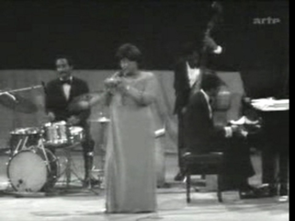 Ella Fitzgerald  - Summertime