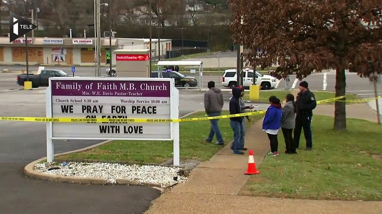 "Gueule de bois" à Ferguson après une nuit d'émeutes