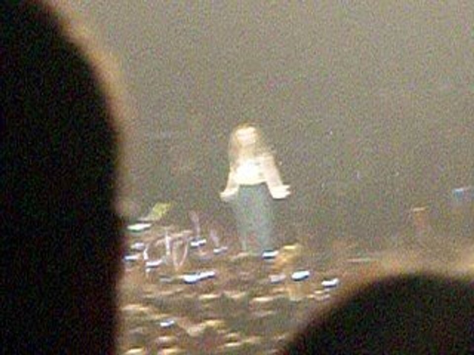 SPEECH DE SHAKIRA PARIS 16/02/07