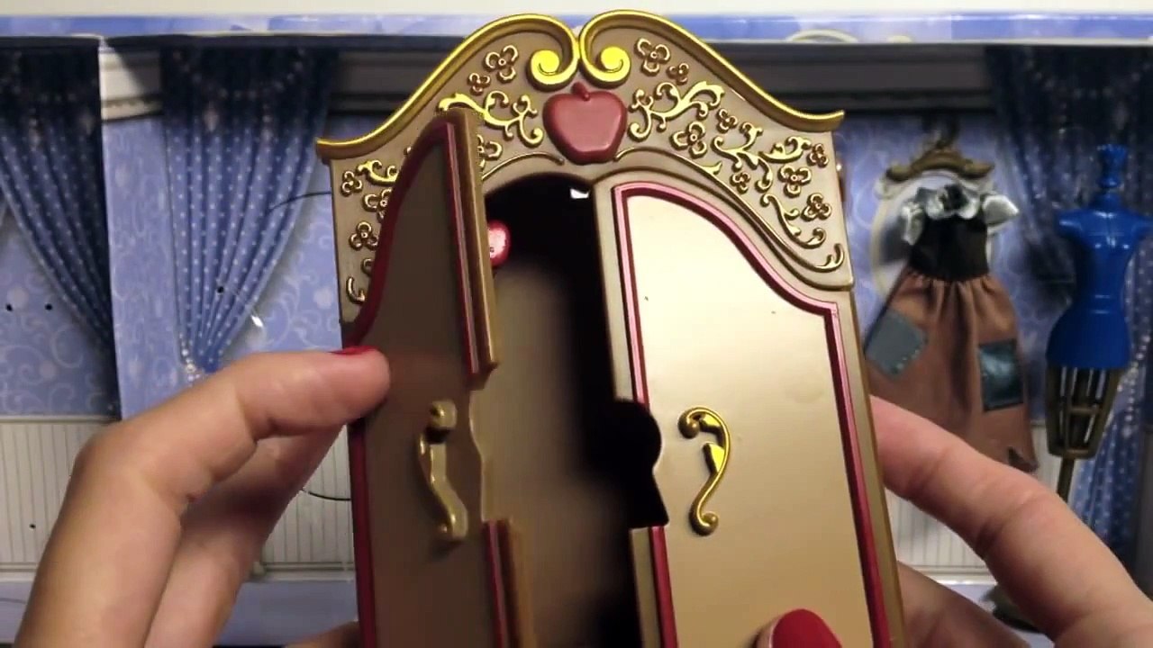 Snow White Wardrobe Doll Play Set Disney Princess Disney Store Blancanieves Princesas Disney Muñecas