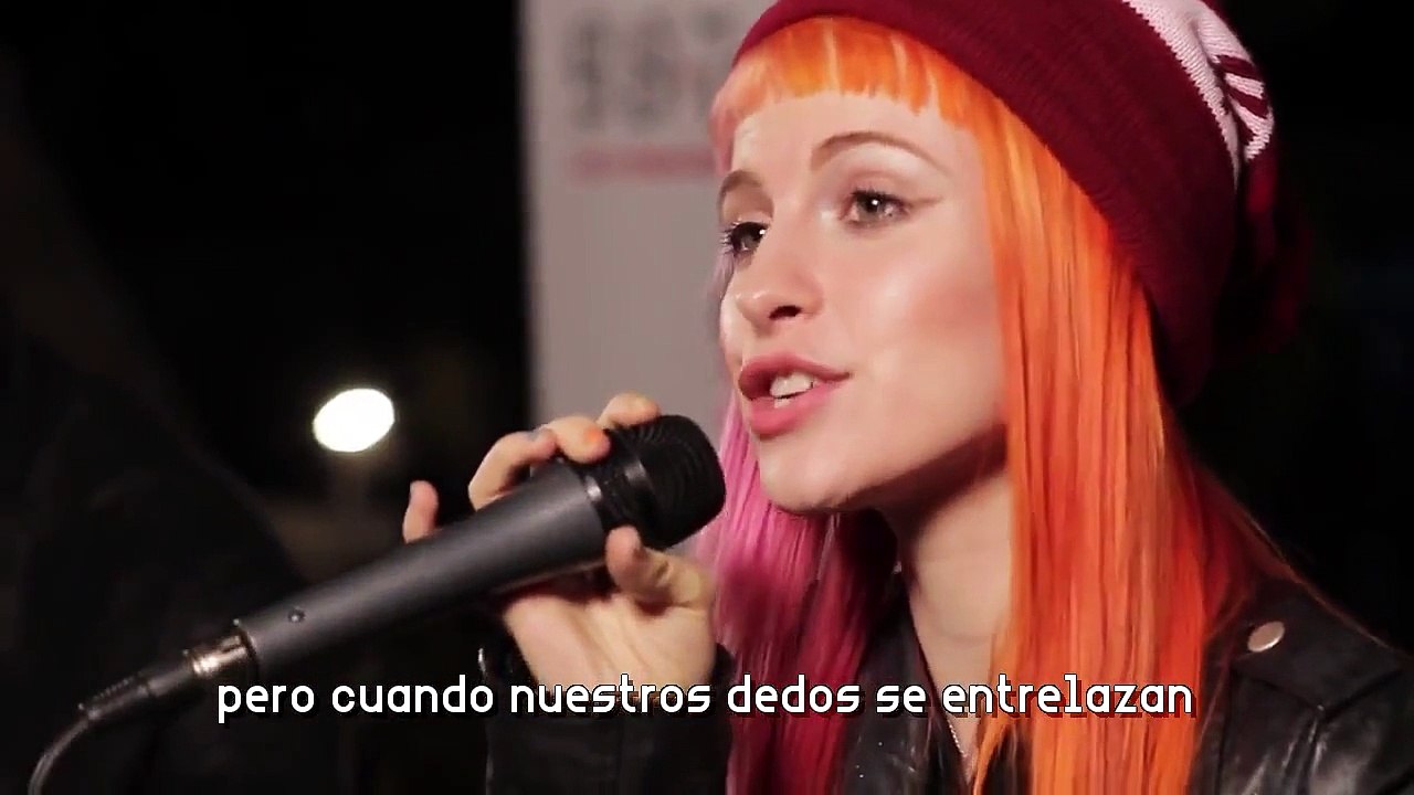paramore /// still in to you live - Subtitulado español