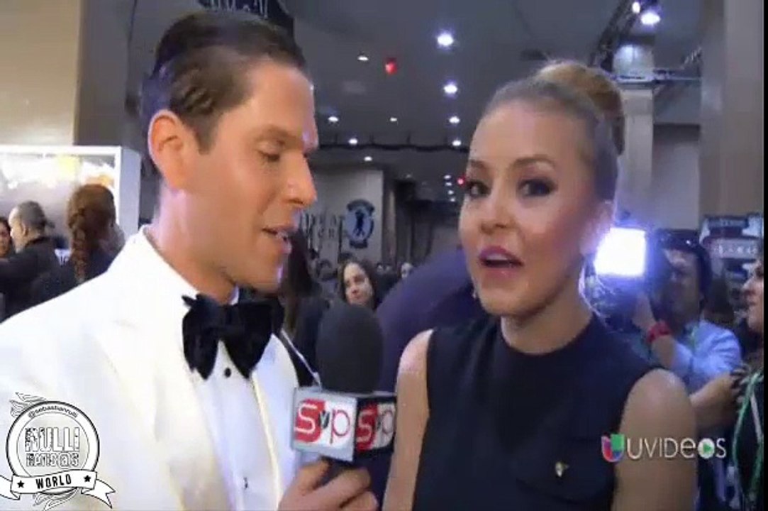 Sebastián Rulli y Angelique Boyer entrevista completa con Rodner detrás bastidores #LatinGrammy2014
