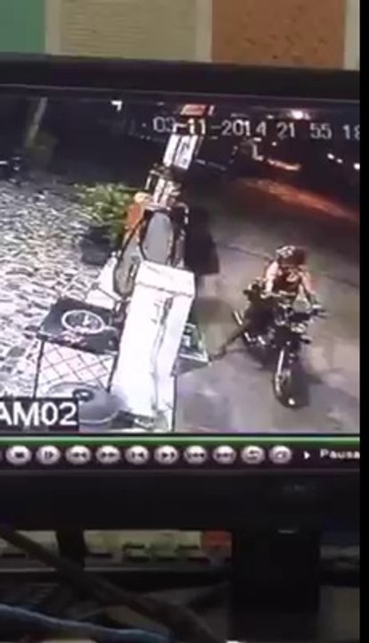 Assalto ao posto de combustíveis Loura construções