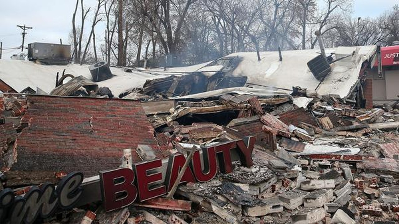 FERGUSON RIOTS: NEXT DAY PICTURES. LT GOV ALLEGES A STAND DOWN ORDERED BY OBAMA