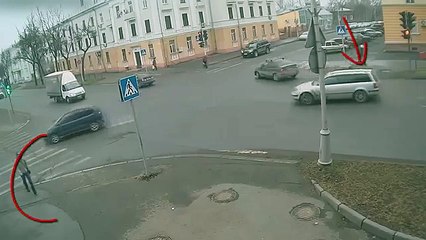 See how this person survived the accident شاهد كيف نجى هذا الشخص من حادثة