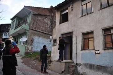 Kaybolan Kedisini Ararken Ceset Buldu