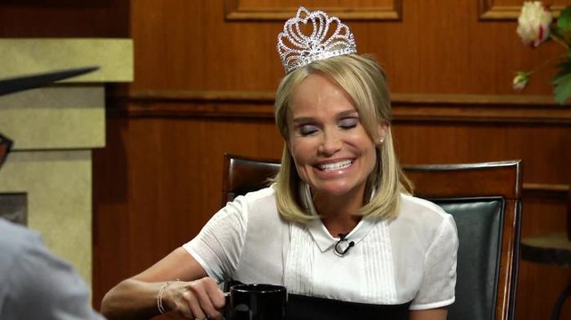 Kristin Chenoweth Serenades Larry King