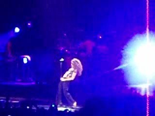 SHAKIRA "SI TE VAS" PARIS 16/02/07