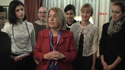 Türkiye'nin Kosova Büyükelçisi Ozan, Türkiye'den Mezun Gençlerle Bir Araya Geldi