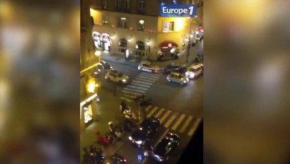 Download Video: Braquage à paris : fuite à scooter et coup de feu des braqueurs de la bijouterie parisienne!