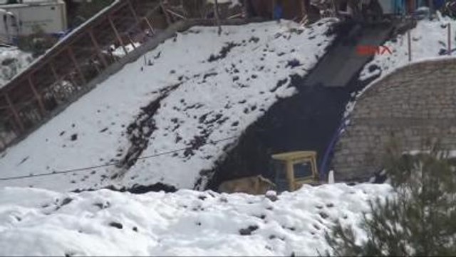 Karaman Maden Faciasında 30'uncu Gün 8 İşçinin Kurtarılması İçin Mücadele Karla Sürüyor