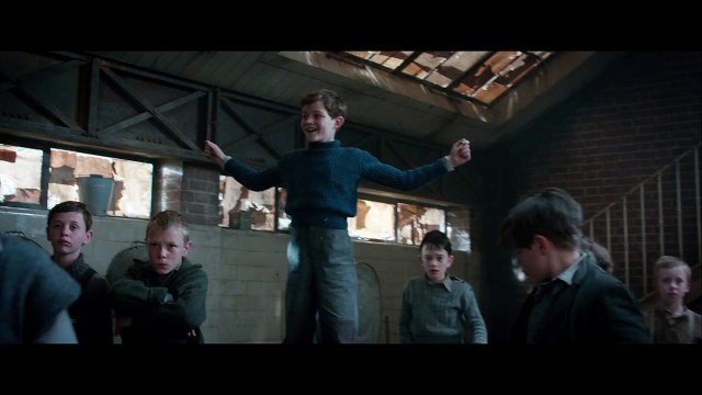 Pan - bande-annonce 1 du prequel de Peter Pan - VO - Par Joe Wright, avec Hugh Jackman, Garret Hedlund et Levi Miller ainsi que Rooney Mara