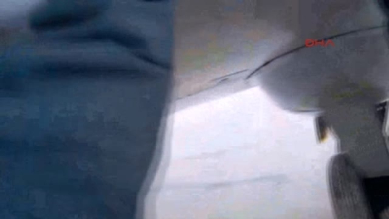 Yolcular Uçağı İtti