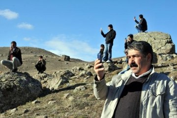 Van Dünya'ya Yüksek Tepelerden Bağlanıyorlar