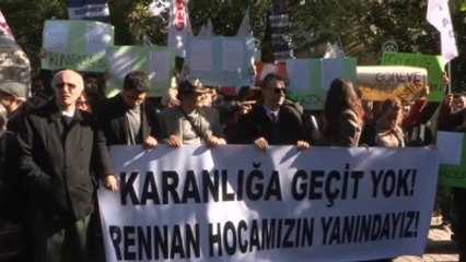 Pekünlü Hakkındaki Hapis Kararını Protesto Ettiler
