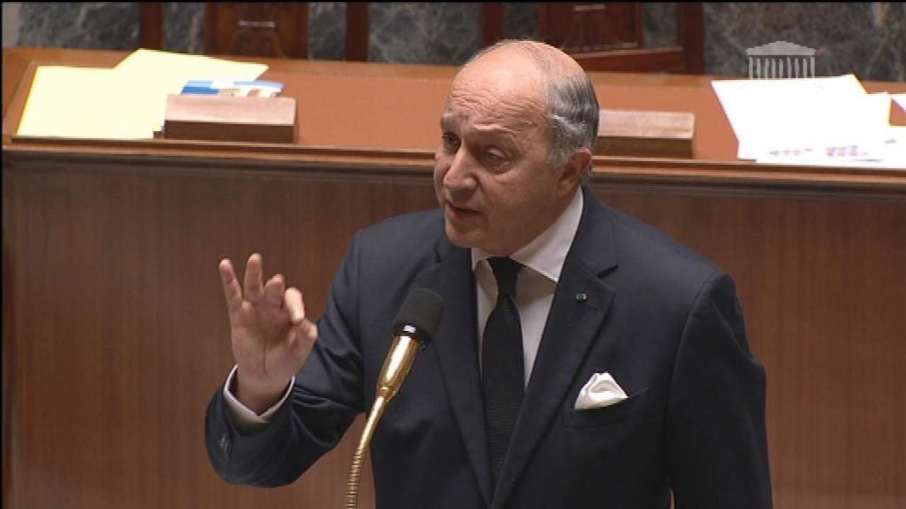 "Un Etat pour les Palestiniens ce n'est pas un passe-droit c'est un droit", martèle Fabius