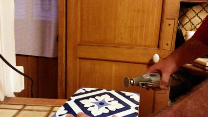 Dremel 4200 - découpe de carrelage