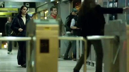 Karen Chora no Ônibus - Trailer Legendado