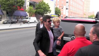Robin Thicke & Adorable Son arrive to MTV VMAs in Brooklyn, NY