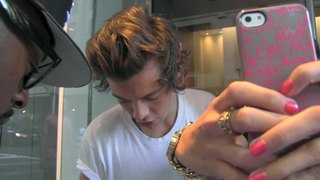 One Direction's Harry Styles shops for a Rolex in NYC