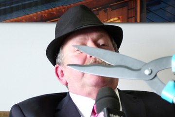 L'astuce de Jean-Mi pour tailler sa moustache