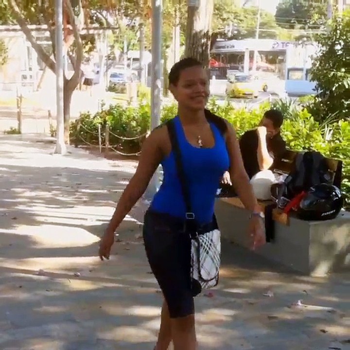 Cuando las chicas se fijan en el más simpático puede pasar esto