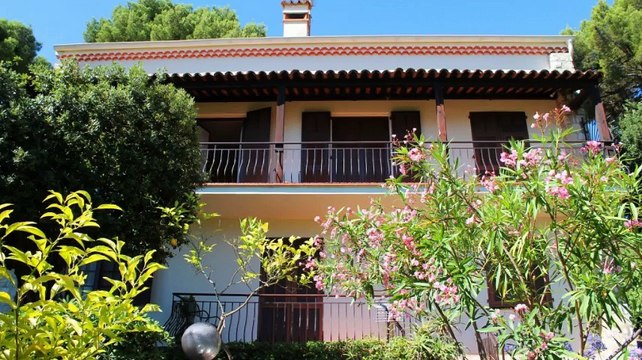 A vendre - maison - Roquebrune Cap Martin (06190) - 6 pièces - 180m²
