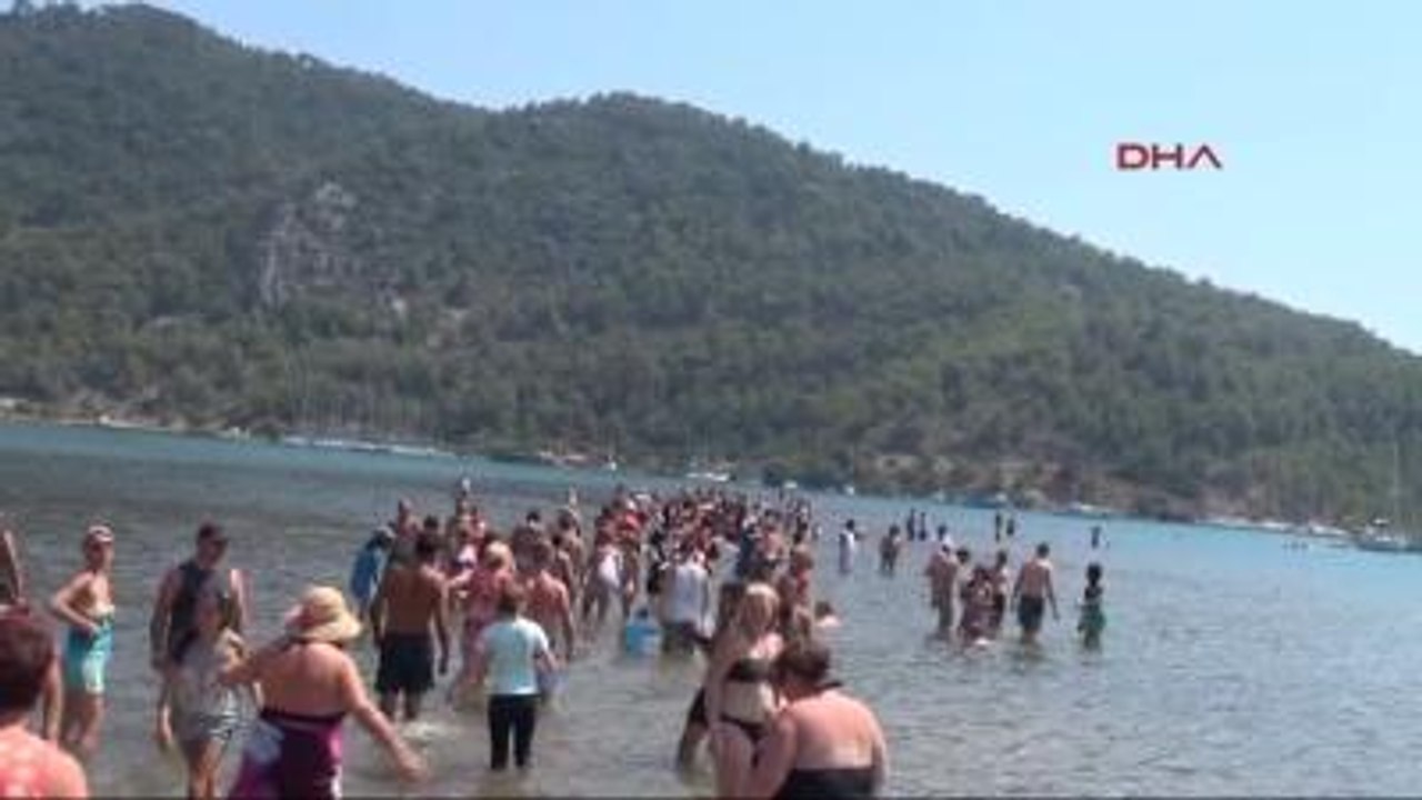 Marmaris Son Anda Gelen Mahkeme Kararı Yıkımı Durdurdu