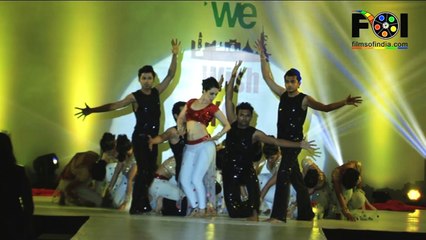 Zayed Khan & Lisa Ray Pay Tribute To 26/11 Victims