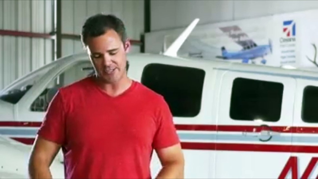 Il saute d'un avion sans parachute