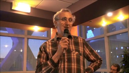 Soirée Ovni Paris du 7 octobre 2014 avec Xavier Passot  du GEIPAN . Il présente  l'atelier CAIPAN (Paris les 8 et 9 juillet 2014 )