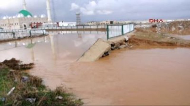 Kızıltepe Ticaret Merkezi Göle Döndü